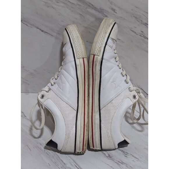 Converse Men's 10.5 White Leather Low Top Retro Style Sneaker - Picture 3 of 11